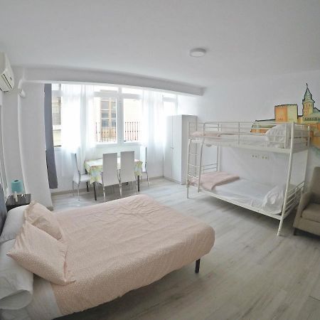 Mesonhomes Suites Center - Stay & Work Гранада Экстерьер фото