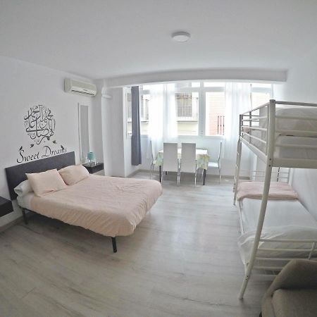 Mesonhomes Suites Center - Stay & Work Гранада Экстерьер фото