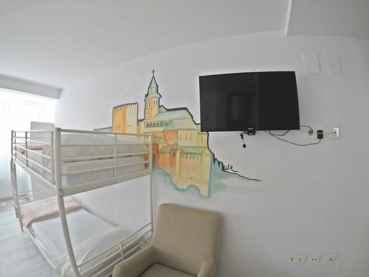 Mesonhomes Suites Center - Stay & Work Гранада Экстерьер фото