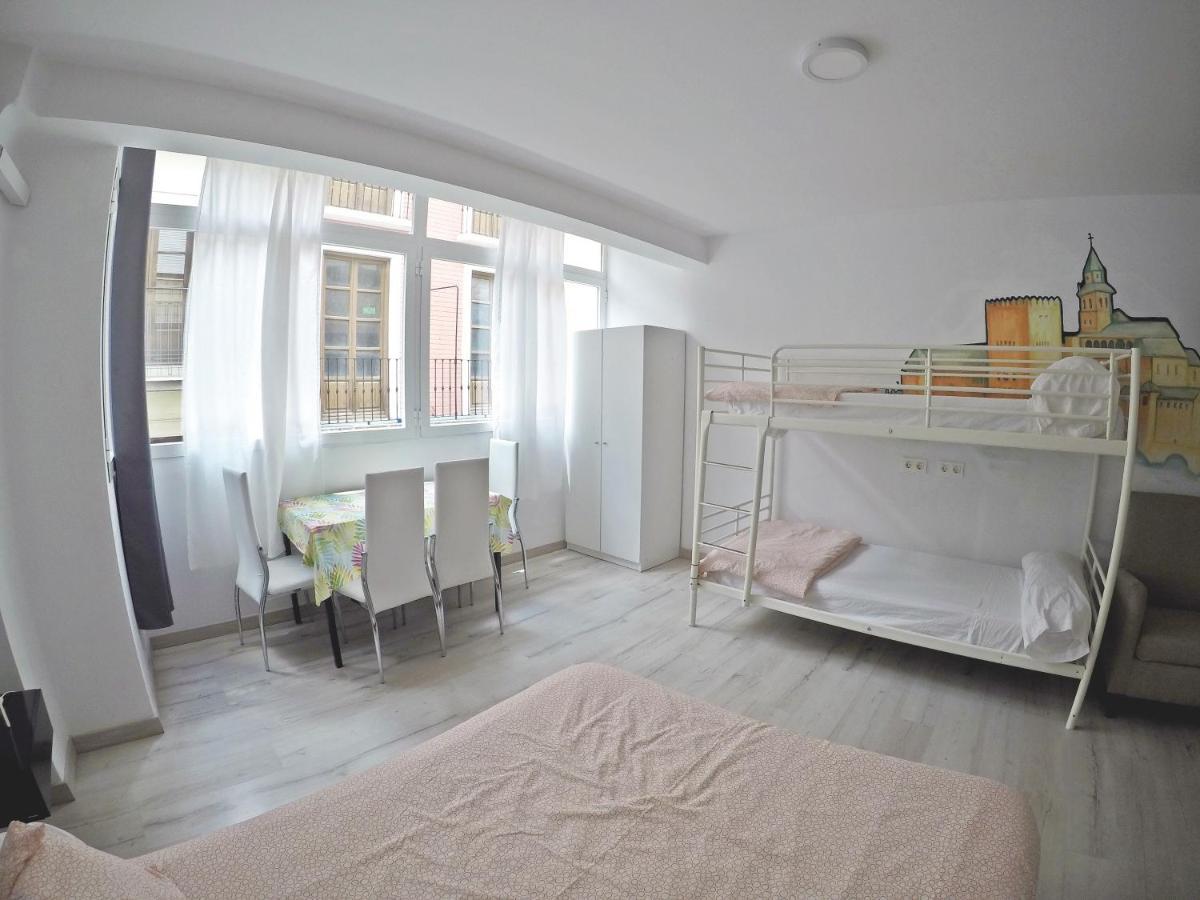Mesonhomes Suites Center - Stay & Work Гранада Экстерьер фото