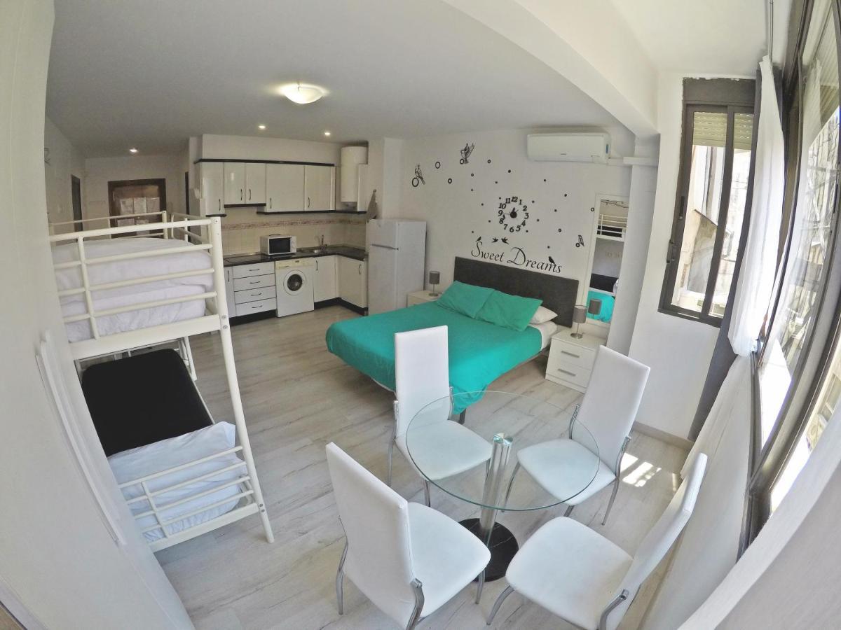 Mesonhomes Suites Center - Stay & Work Гранада Экстерьер фото