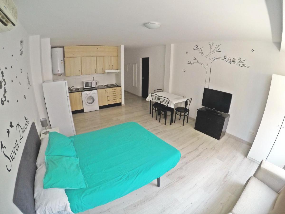 Mesonhomes Suites Center - Stay & Work Гранада Экстерьер фото
